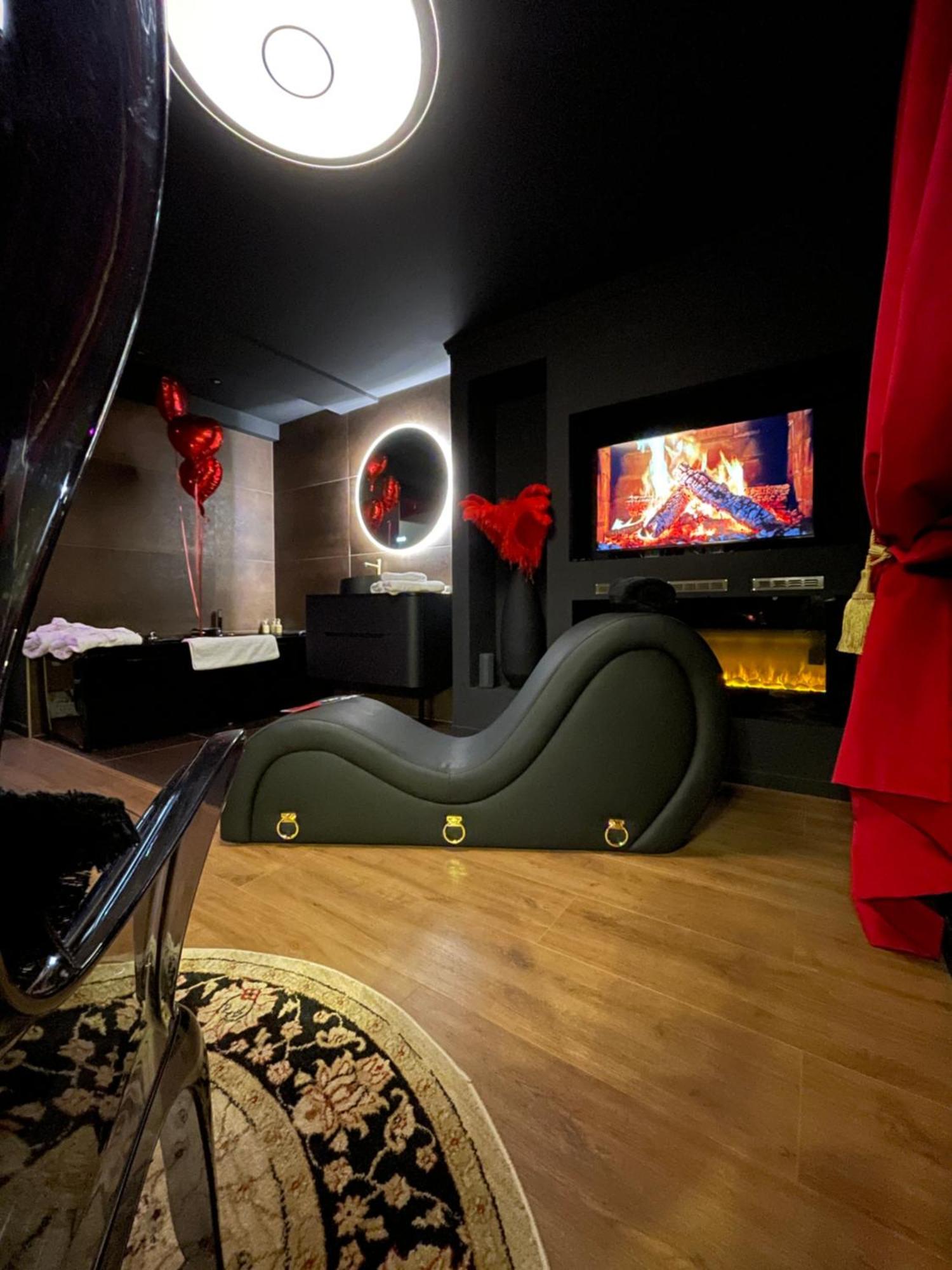 Love Room Casa Amore Prades  Exterior photo